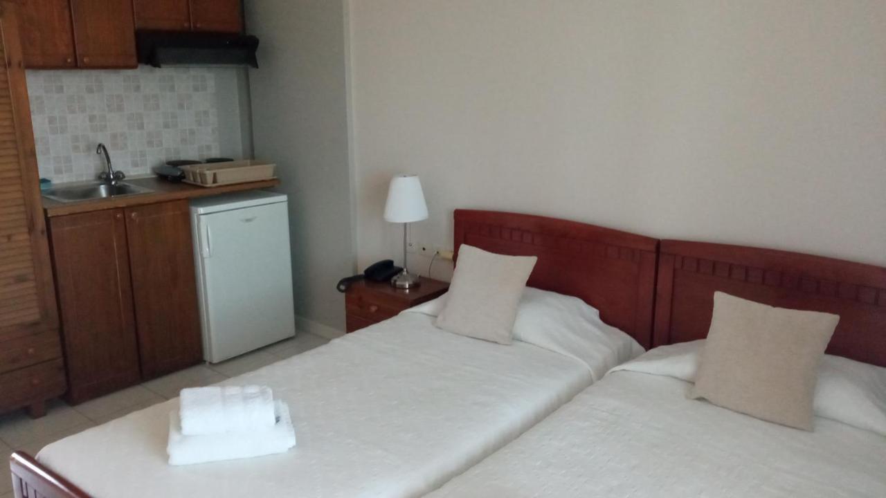 Hotel Pavlos - Studios تولو المظهر الخارجي الصورة