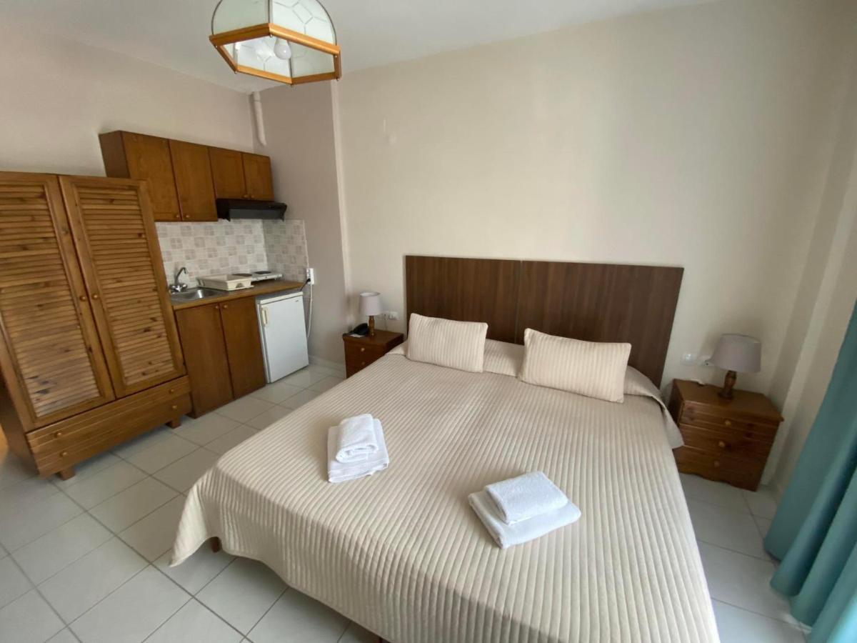 Hotel Pavlos - Studios تولو المظهر الخارجي الصورة